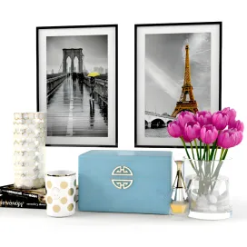 Set with tulips